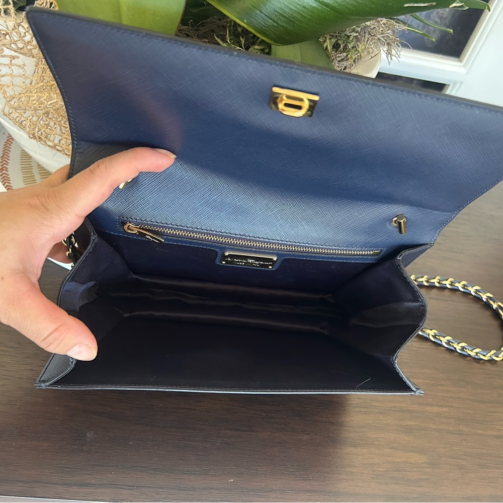 SALVATORE FERRAGAMO GINNY CROSS BODY LARGE DARK BLUE - Picture 12 of 13